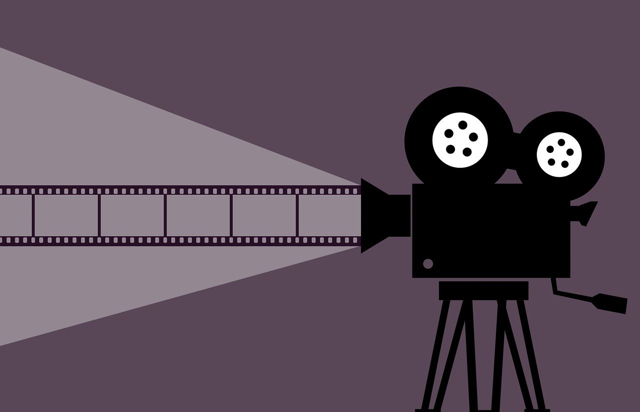 八月份最新上映电影概览，电影盛宴开启！