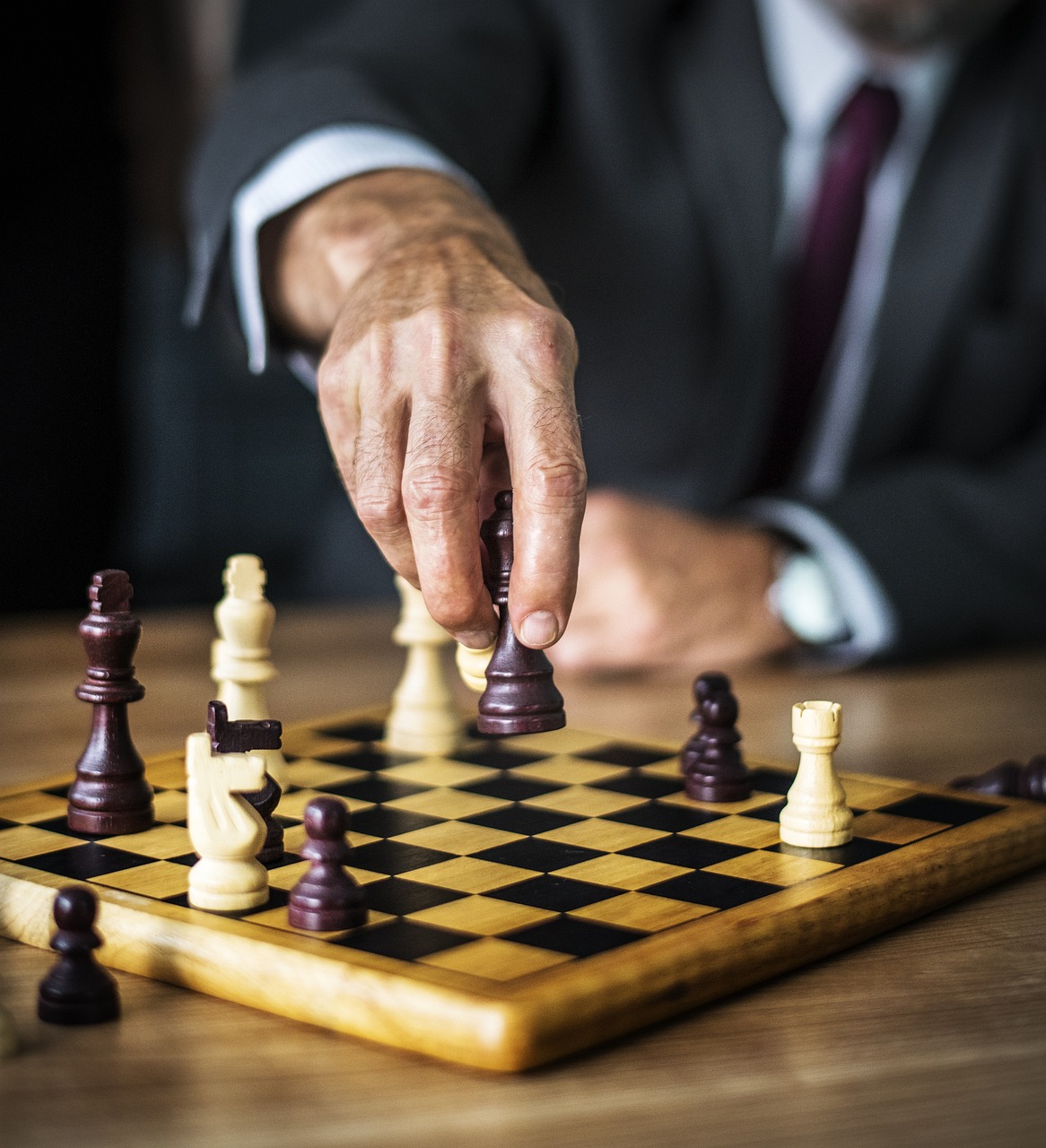 2024新奥正版资料免费提供,全面解析企业策略管理：讲义与实践指南